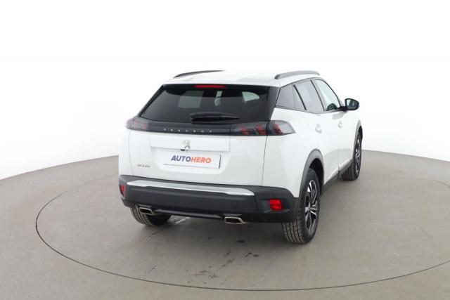 Peugeot 2008 image 8