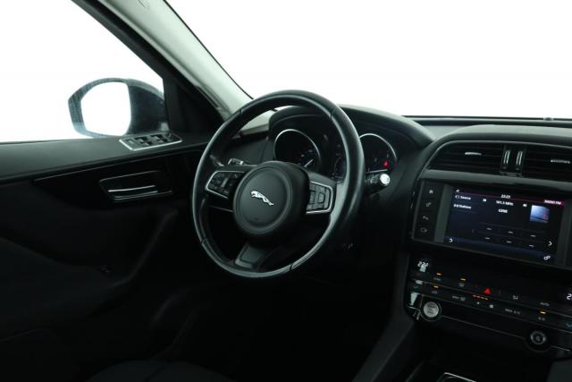 Jaguar F-Pace image 1