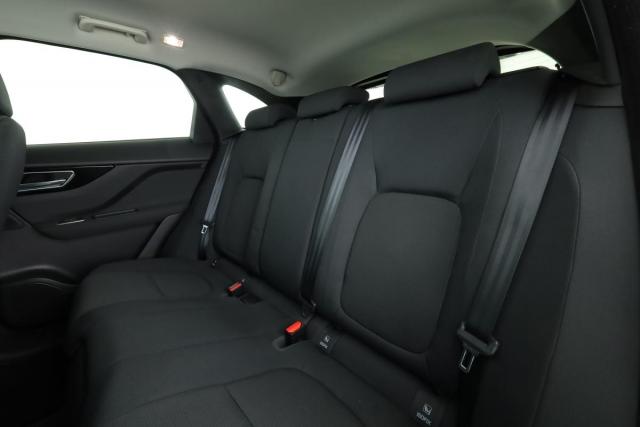Jaguar F-Pace image 5