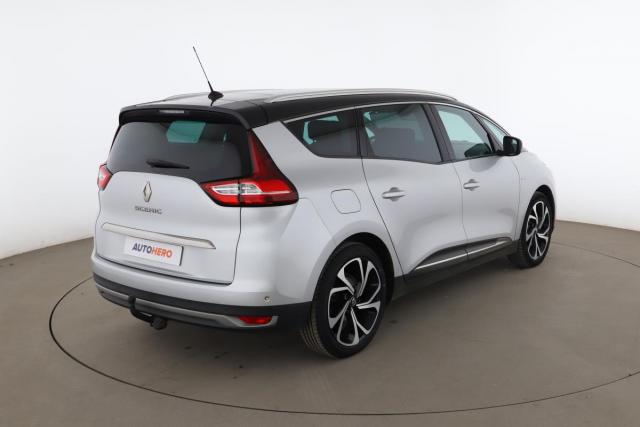 Renault Grand Scénic image 2