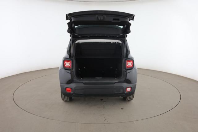 Jeep Renegade image 5