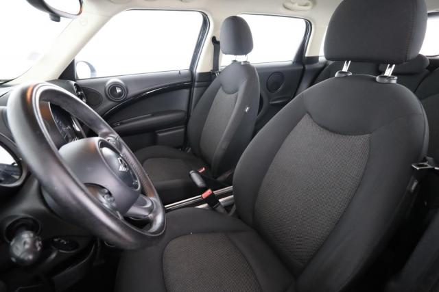 Mini Countryman image 2