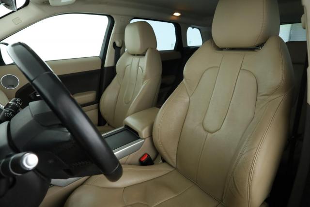 Land Rover Range Rover Evoque image 2