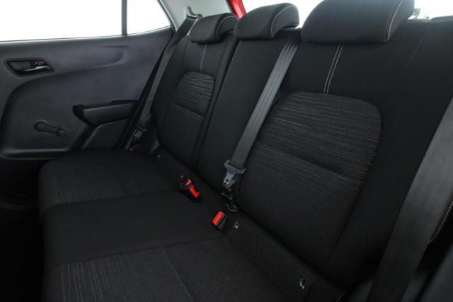 Kia Picanto image 6