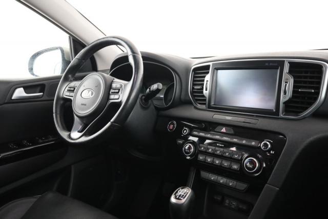 Kia Sportage image 6