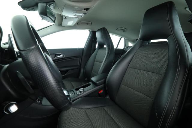 Mercedes Benz Cla Shooting Brake image 7