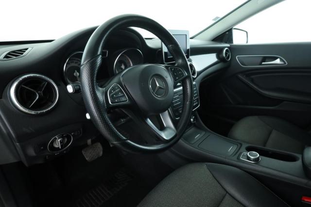 Mercedes Benz Cla Shooting Brake image 4