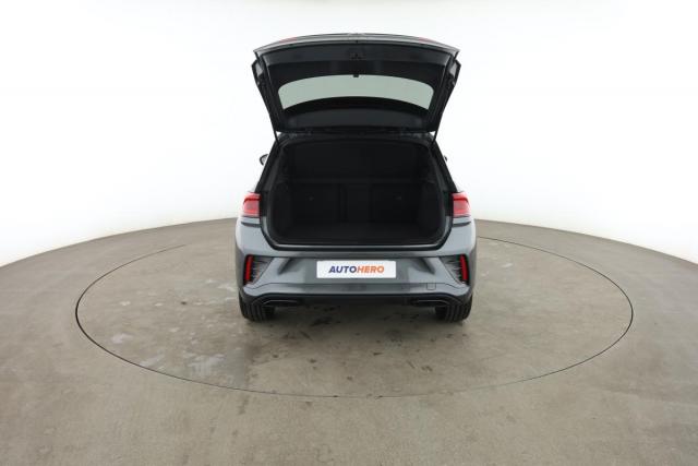 Volkswagen T-Roc image 2