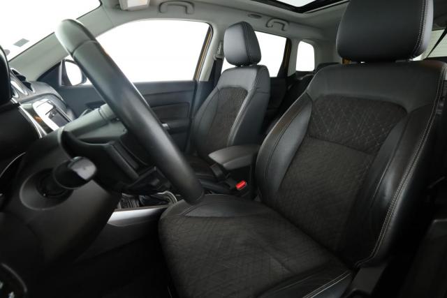 Suzuki Vitara image 9