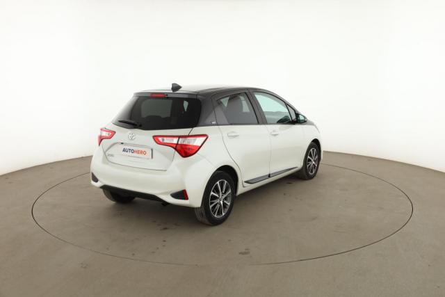 Toyota Yaris image 2
