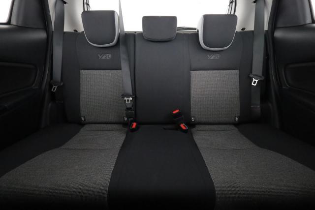 Toyota Yaris image 5