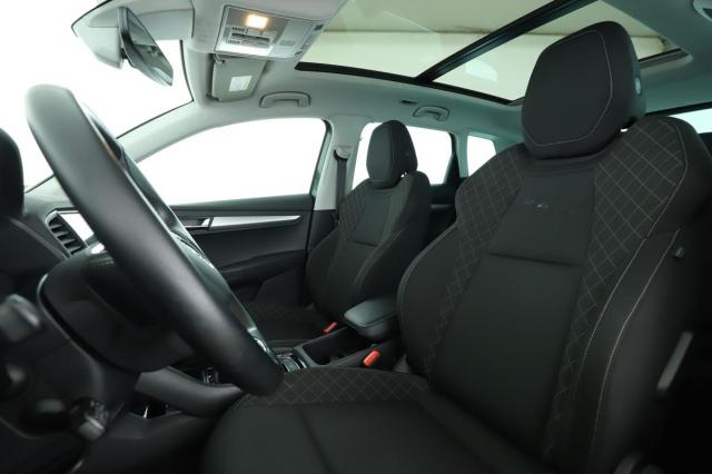 Skoda Karoq image 5