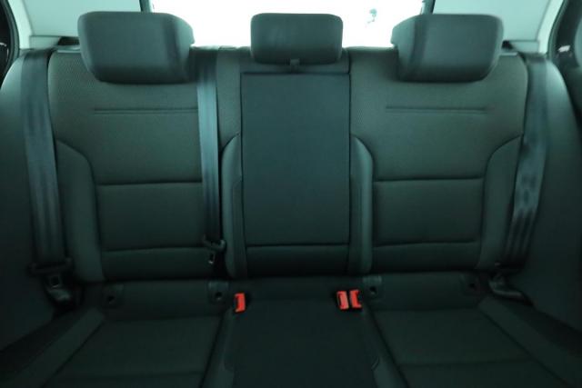 Volkswagen Golf image 5