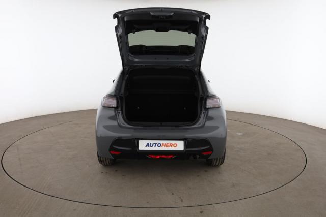 Peugeot 208 image 1