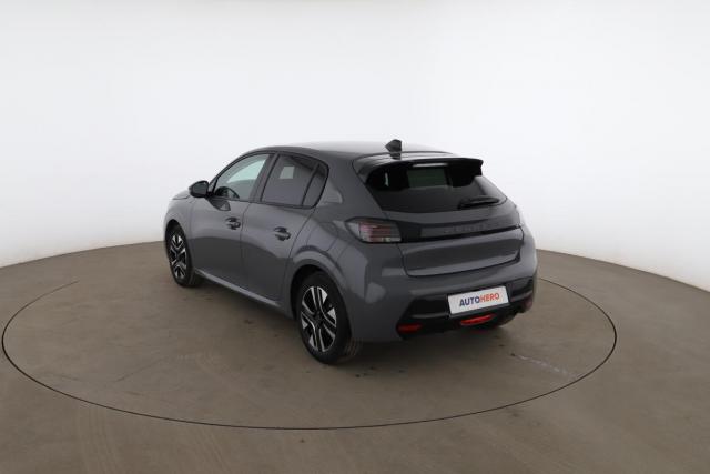 Peugeot 208 image 3