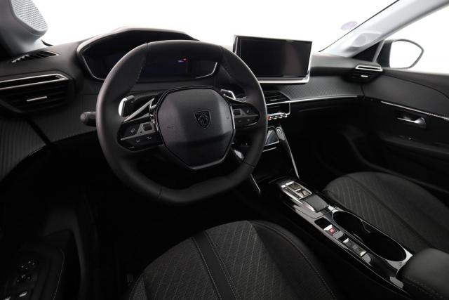 Peugeot 208 image 4