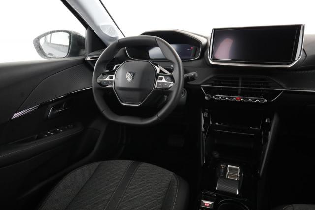 Peugeot 208 image 8