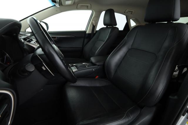 Lexus Nx image 4