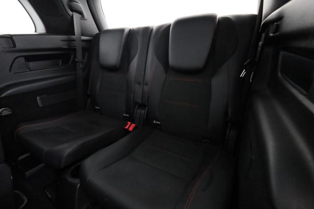 Mercedes Benz Glb image 1