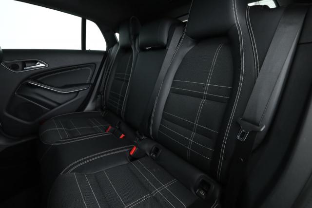 Mercedes Benz Cla Shooting Brake image 4