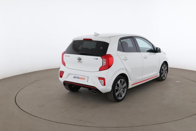 Kia Picanto image 6