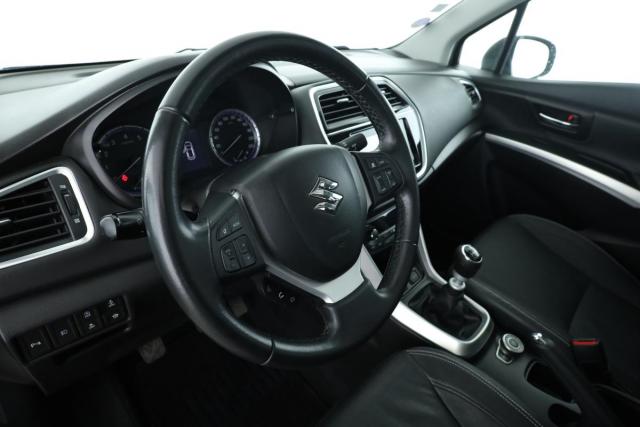 Suzuki Sx4 S-Cross image 2