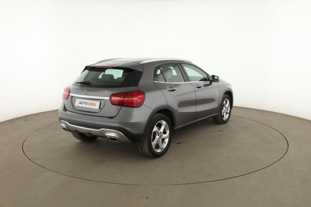 Mercedes Benz Gla image 4