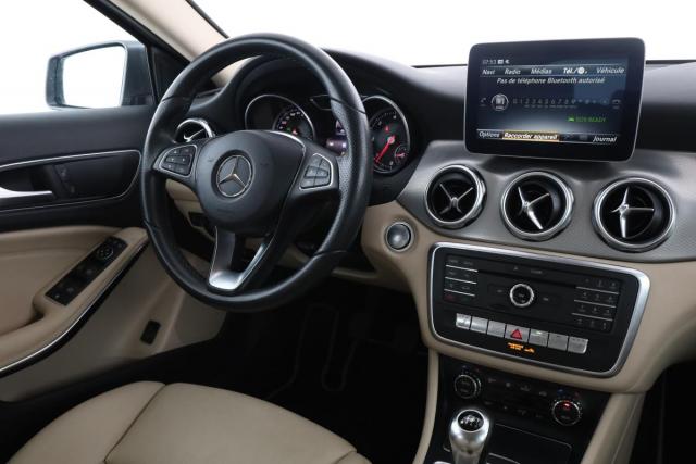 Mercedes Benz Gla image 8