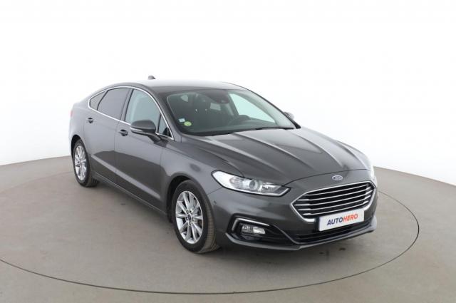 Ford Mondeo image 9