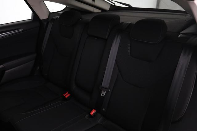 Ford Mondeo image 3