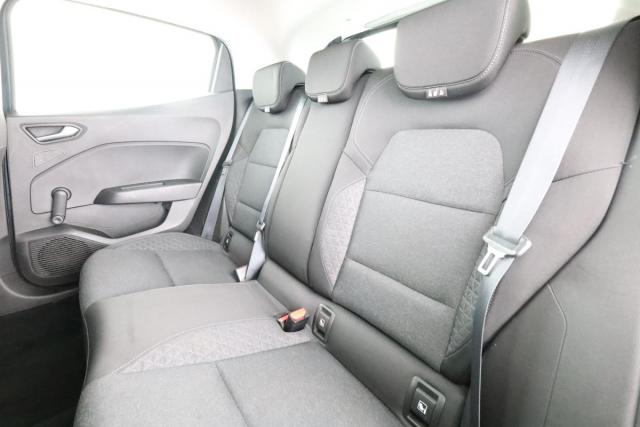 Renault Clio image 9