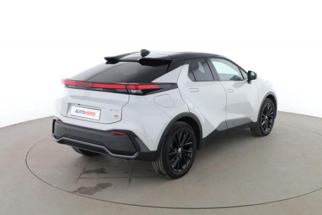 Toyota C-Hr image 8