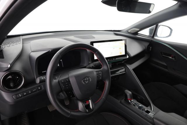 Toyota C-Hr image 5