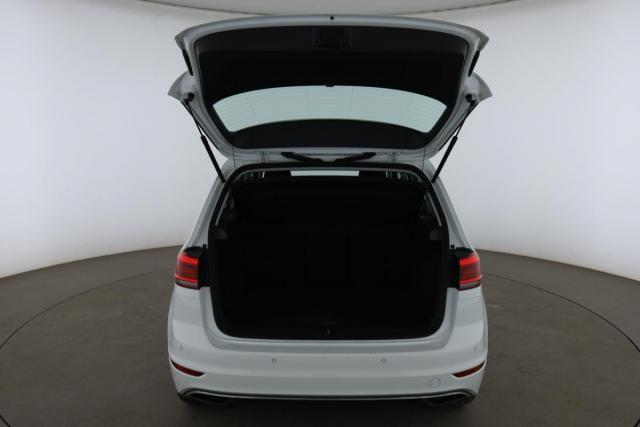 Volkswagen Golf Sportsvan image 5