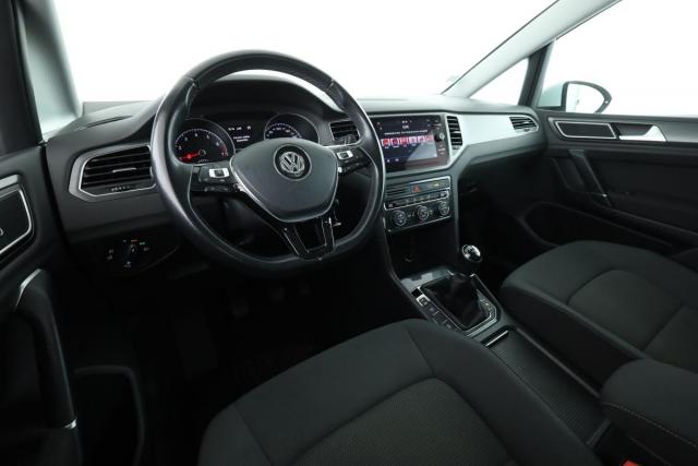 Volkswagen Golf Sportsvan image 6