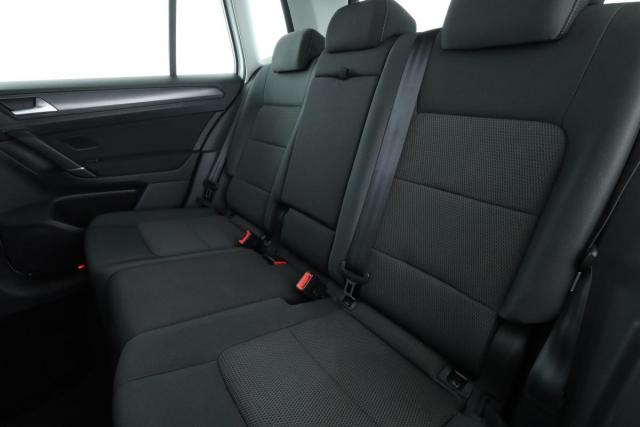 Volkswagen Golf Sportsvan image 3