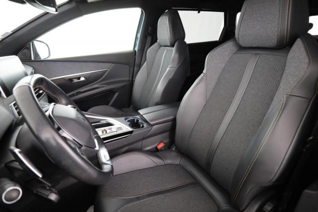 Peugeot 5008 image 9