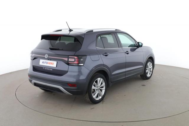 Volkswagen T-Cross image 2