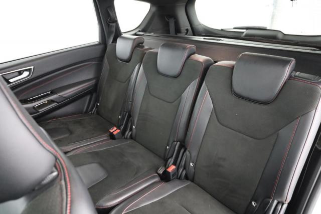 Ford S-Max image 8