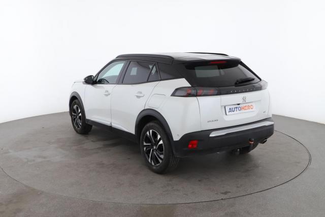 Peugeot 2008 image 8