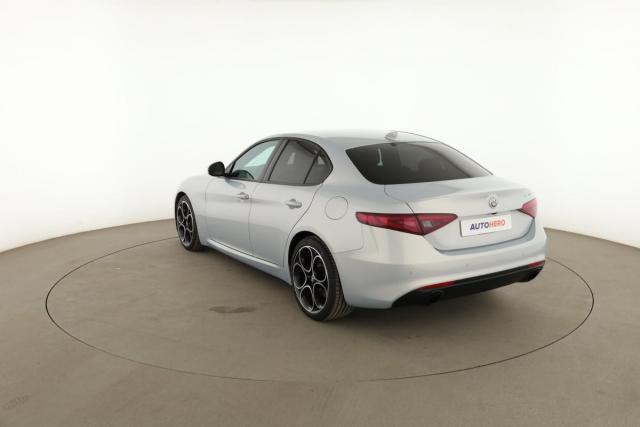 Alfa Romeo Giulia image 6