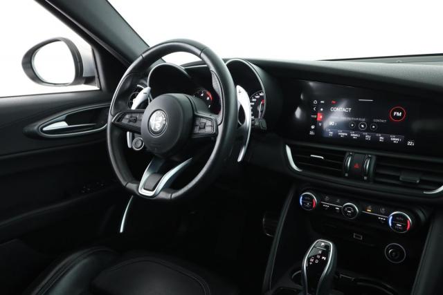 Alfa Romeo Giulia image 7