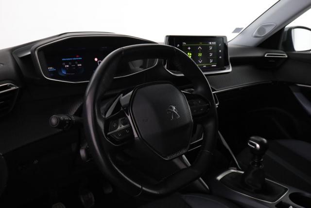 Peugeot 2008 image 8