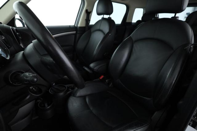 Mini Countryman image 9