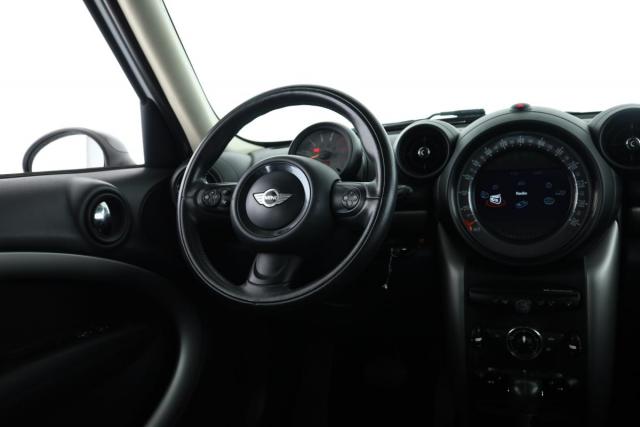 Mini Countryman image 2