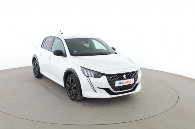 Peugeot 208 image 3