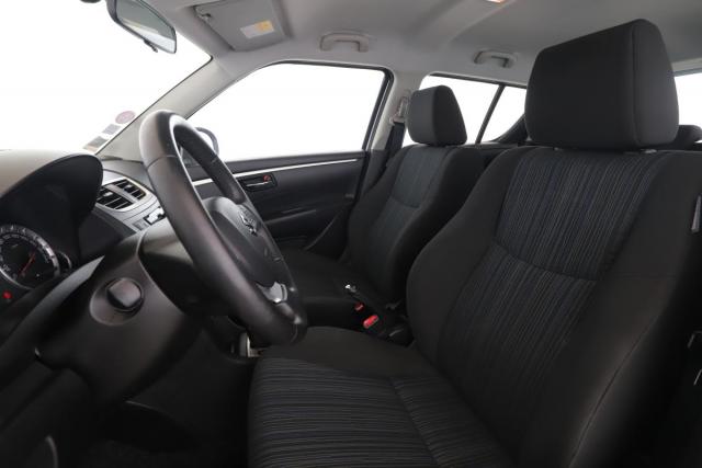 Suzuki Swift image 8