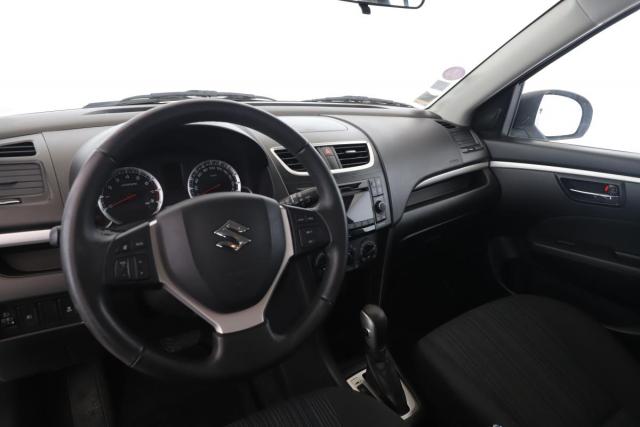 Suzuki Swift image 9