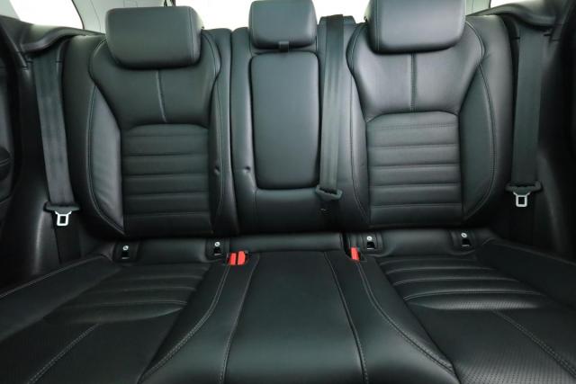 Land Rover Range Rover Evoque image 2