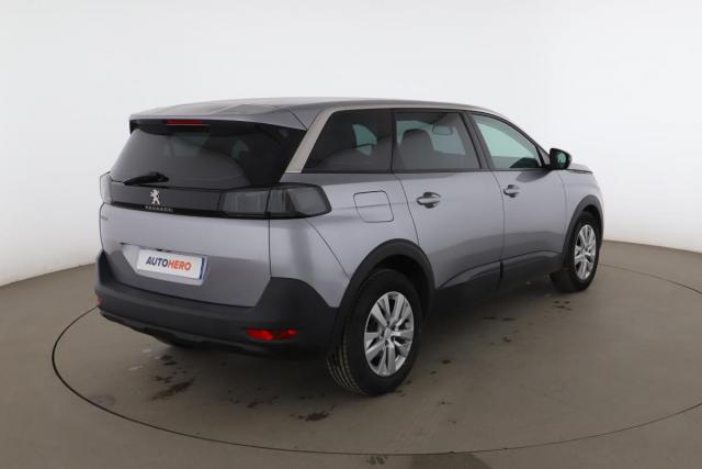 Peugeot 5008 image 4